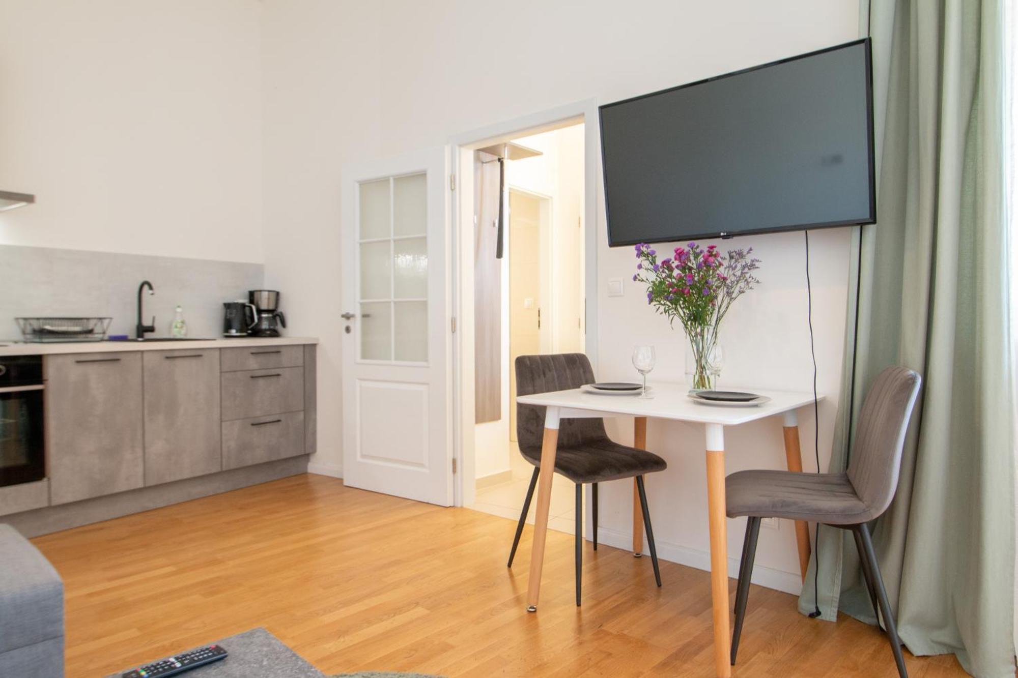 פראג Stepanska Cr Apartments מראה חיצוני תמונה