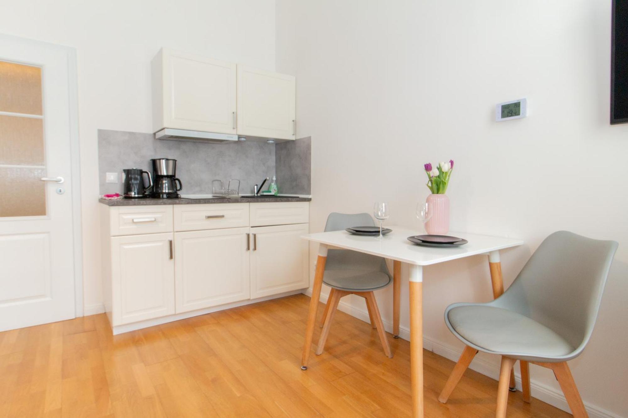 פראג Stepanska Cr Apartments מראה חיצוני תמונה